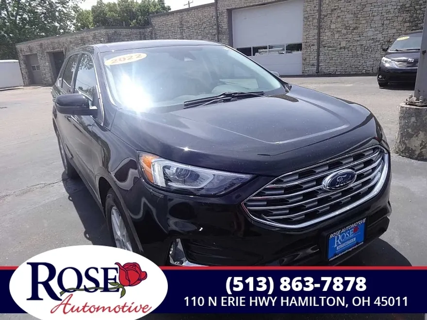 2022 Ford Edge SEL photo 1