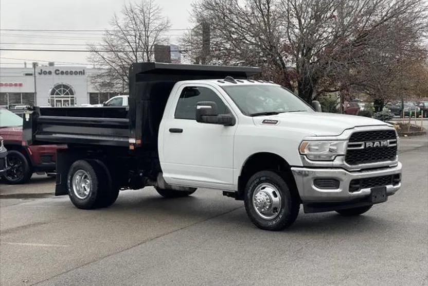 2024 Ram 3500 Tradesman photo 1