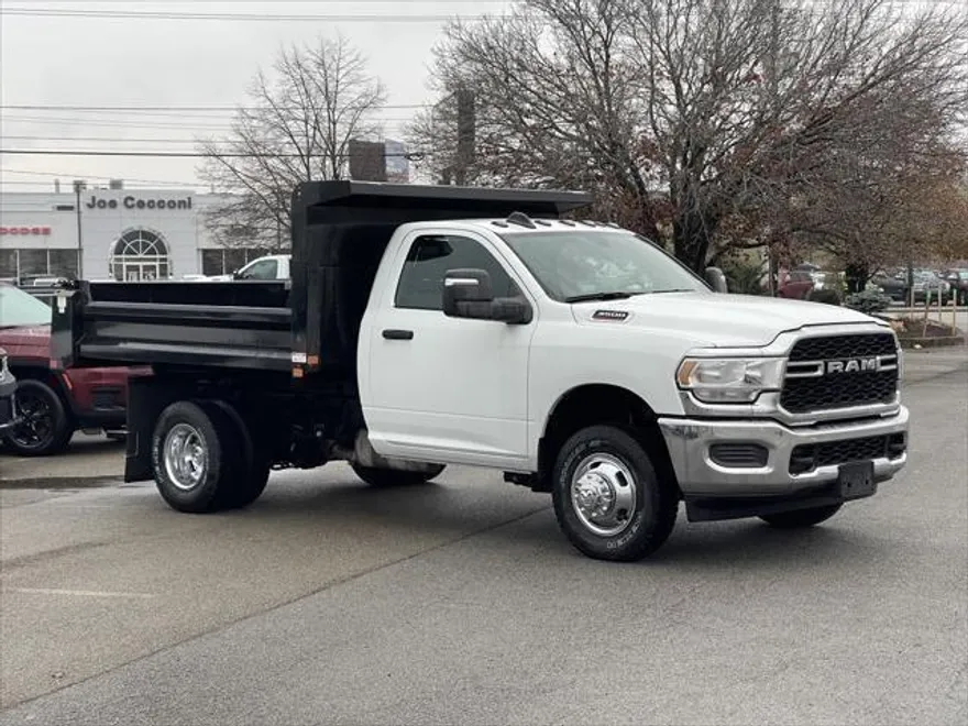 2024 Ram 3500 Tradesman photo 1
