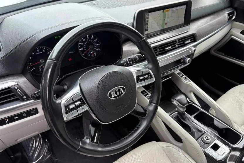 2020 Kia Telluride EX photo 1