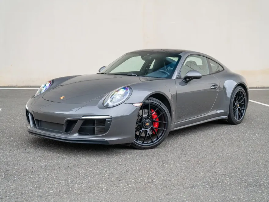 2019 Porsche 911 4S 4 GTS photo 1