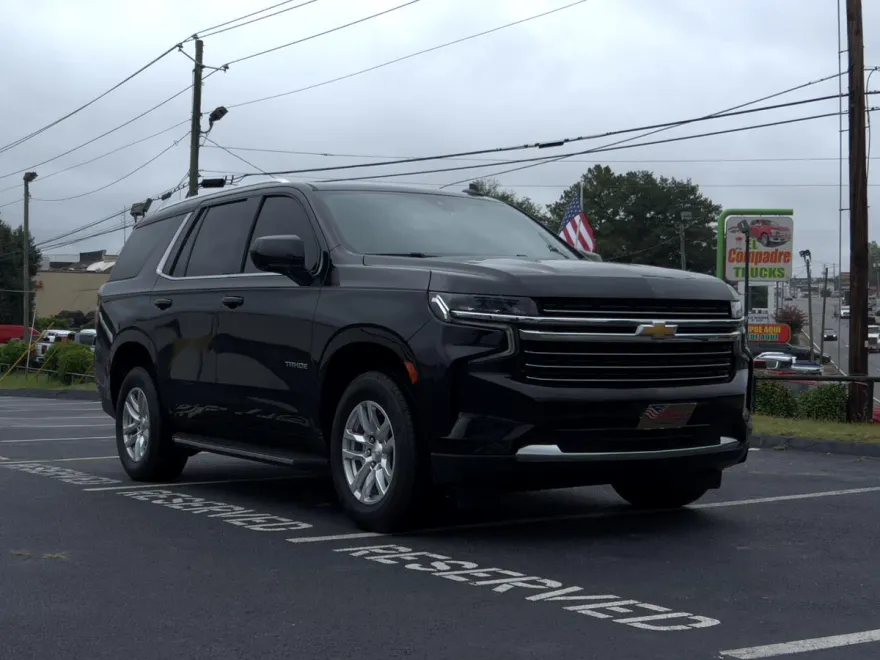 2021 Chevrolet Tahoe LT photo 1