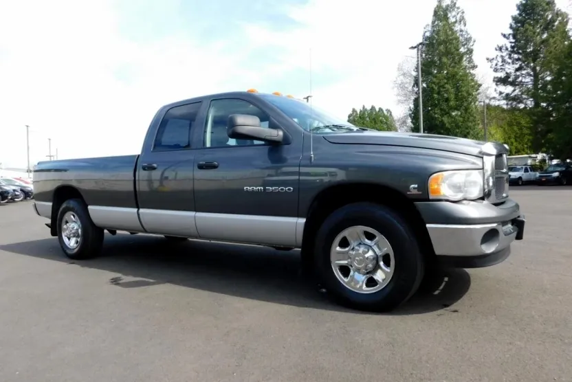 2003 Dodge Ram 3500 SLT photo 1