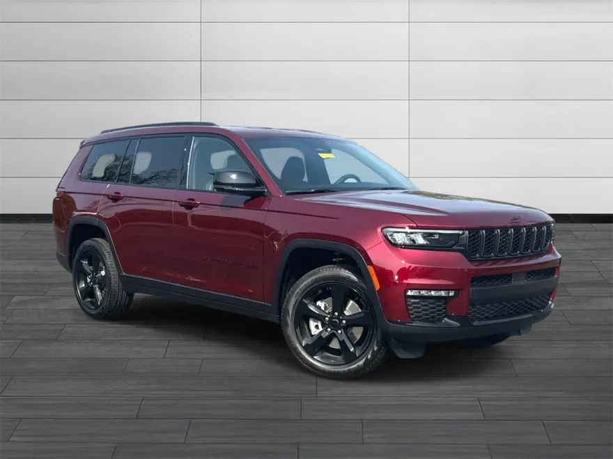 2025 Jeep Grand Cherokee Limited photo 1