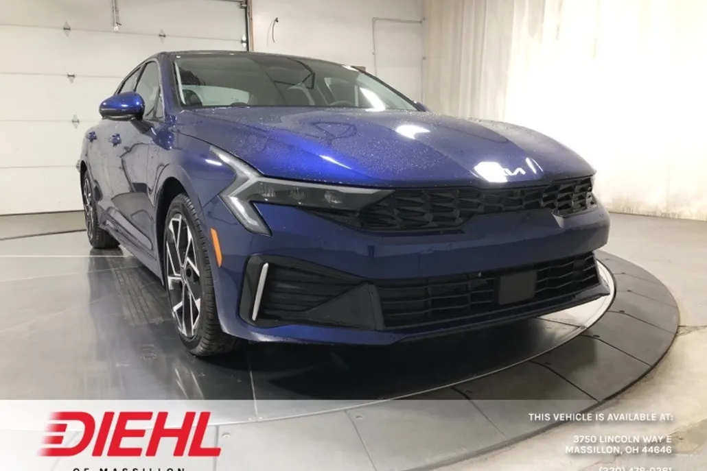 2025 Kia K5 EX photo 1