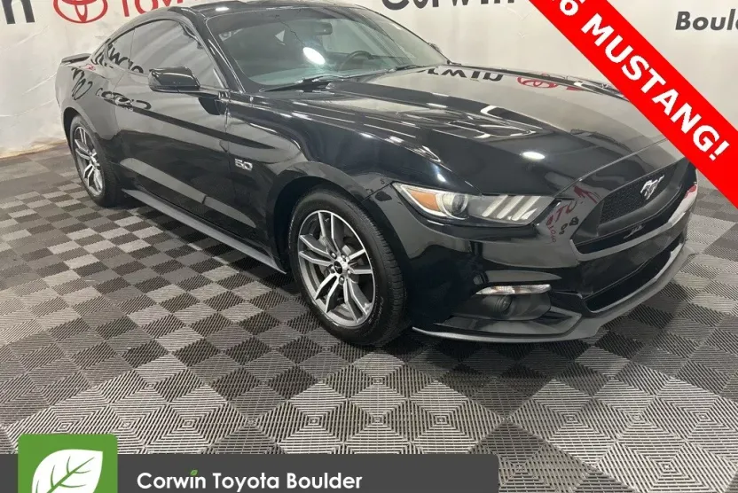 2016 Ford Mustang GT Premium photo 1