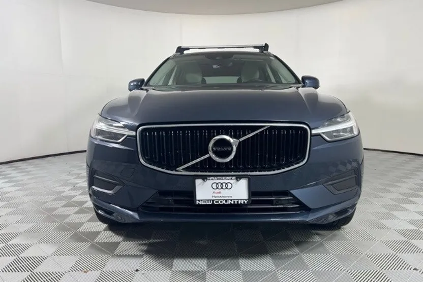 2019 Volvo XC60 T6 Momentum photo 1