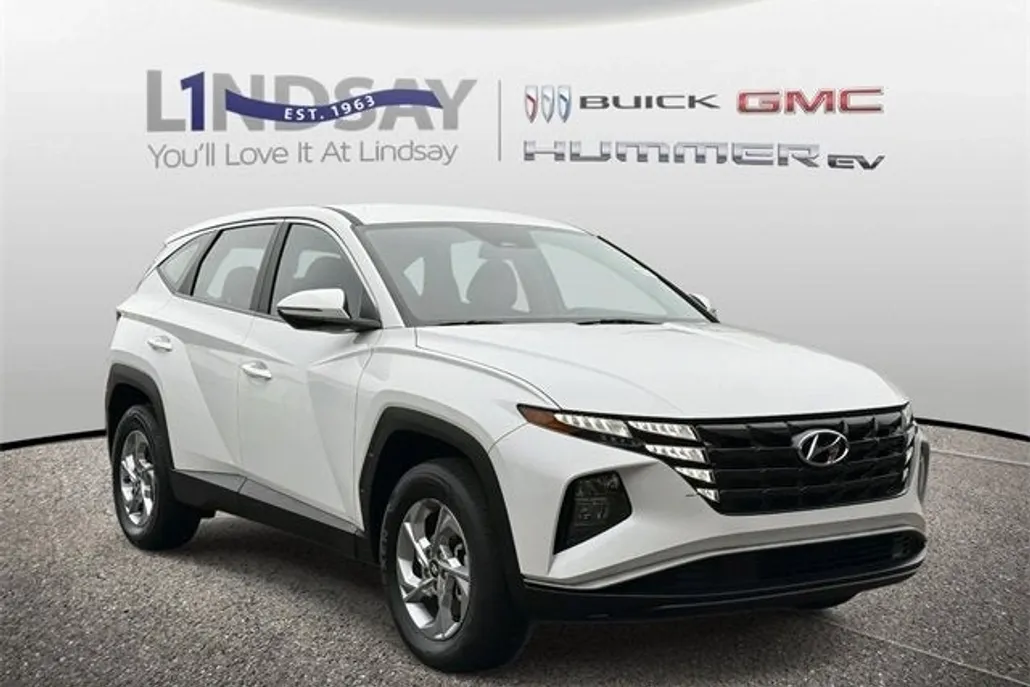 2022 Hyundai Tucson SE photo 1