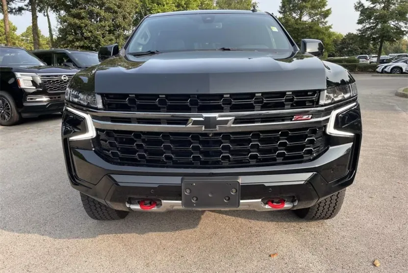 2021 Chevrolet Suburban Z71 photo 1