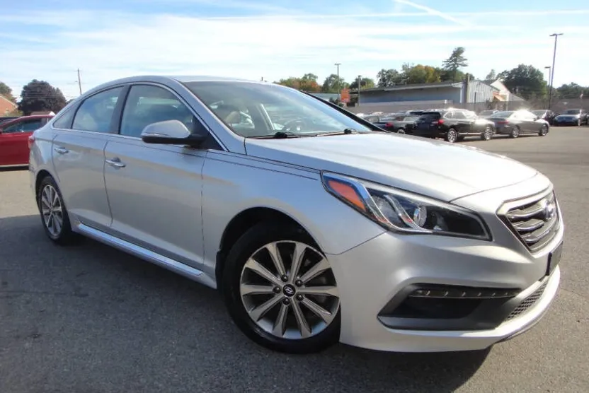 2017 Hyundai Sonata Sport Limited 2.0T photo 1