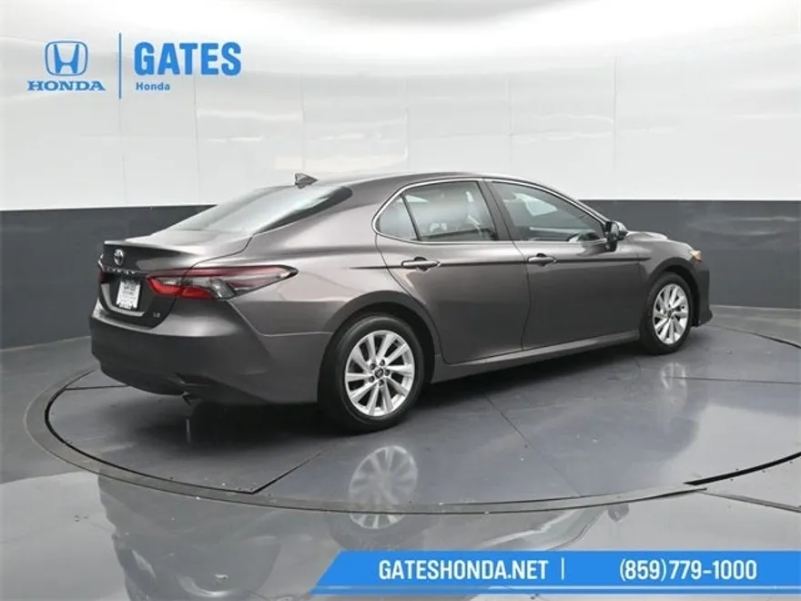 2024 Toyota Camry LE photo 1