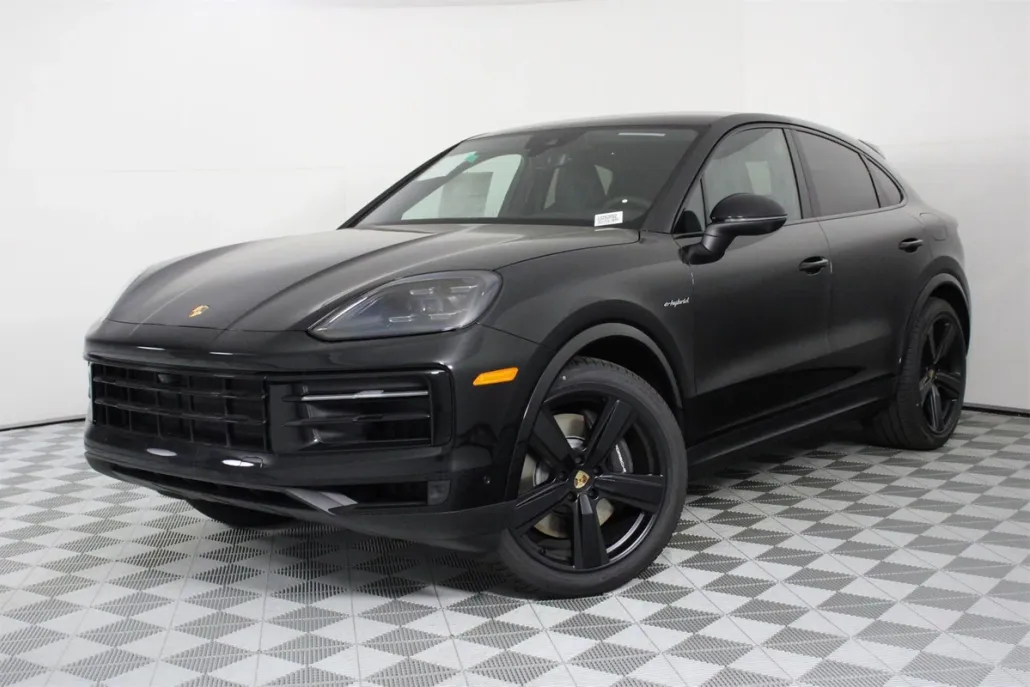 2025 Porsche Cayenne E-Hybrid photo 1