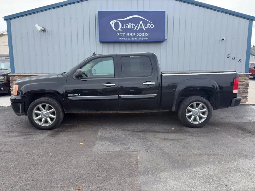 2011 Gmc Sierra Denali photo 1