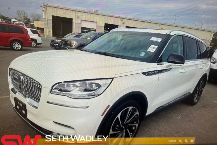 2020 Lincoln Aviator Reserve photo 1