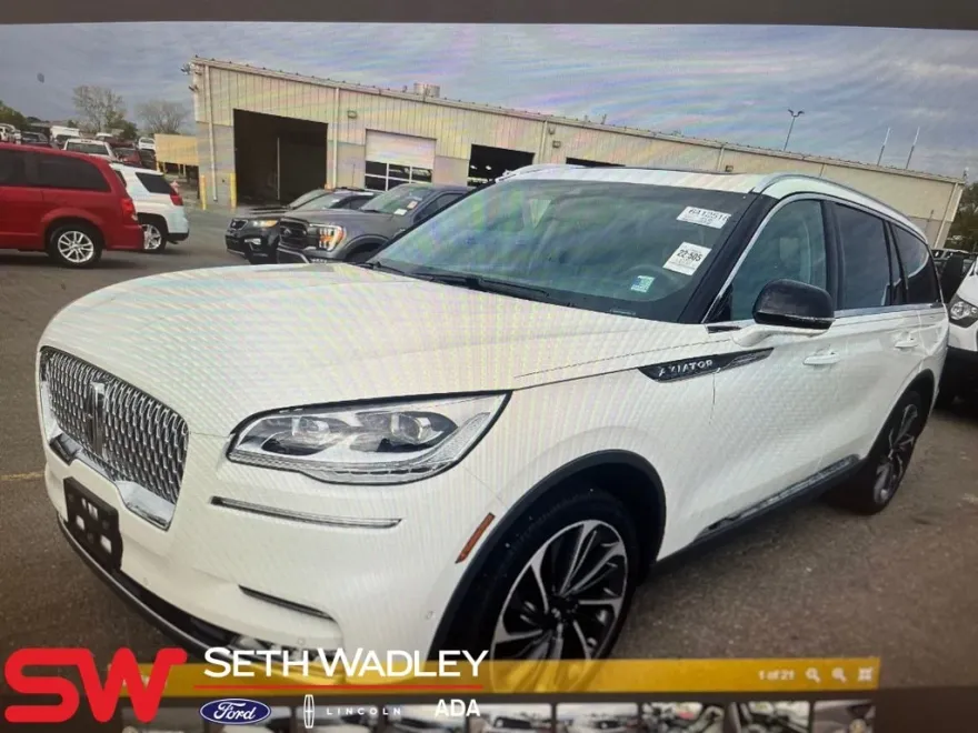 2020 Lincoln Aviator Reserve photo 1
