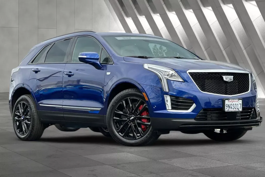 2025 Cadillac XT5 Sport photo 1