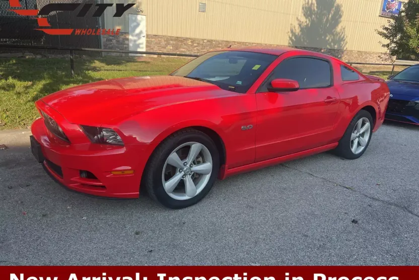 2014 Ford Mustang GT photo 1