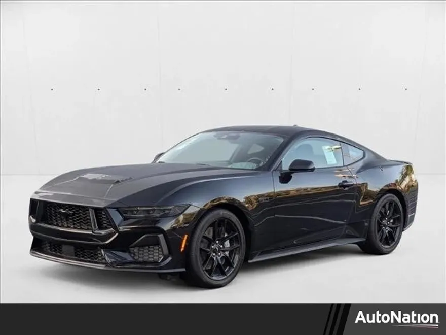 2025 Ford Mustang GT photo 1