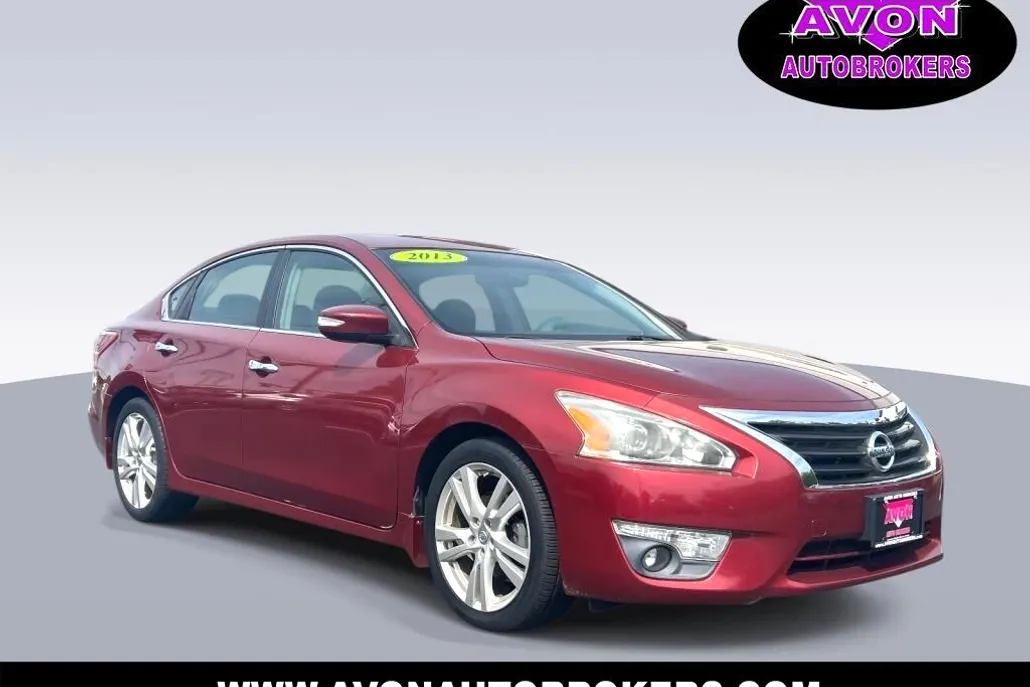 2013 Nissan Altima 3.5 SV photo 1