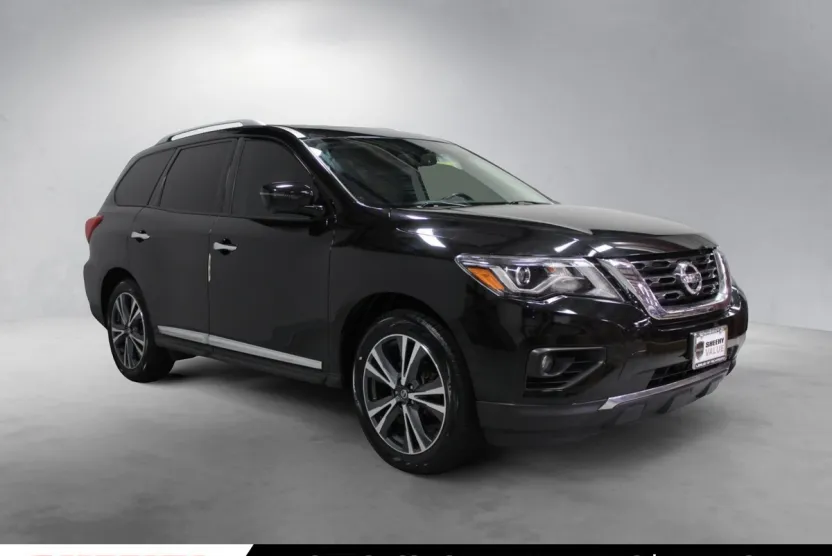 2020 Nissan Pathfinder Platinum photo 1