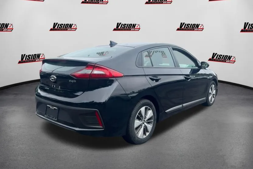 2018 Hyundai Ioniq Plug-In Hybrid photo 1