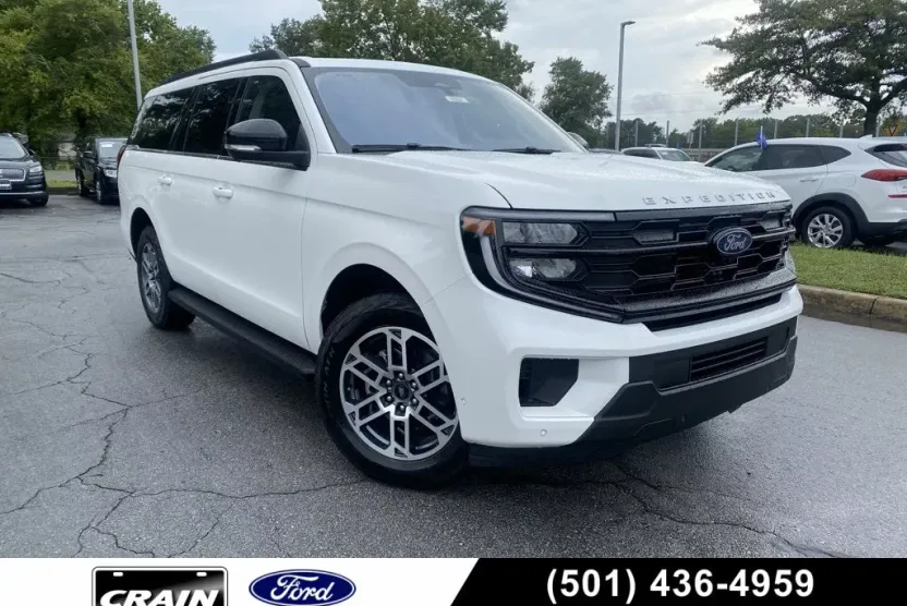 2025 Ford Expedition MAX photo 1