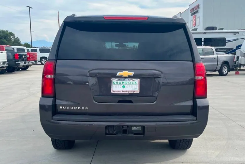 2018 Chevrolet Suburban LS photo 1