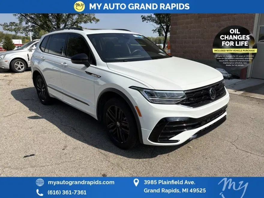 2022 Volkswagen Tiguan SE R-Line Black photo 1