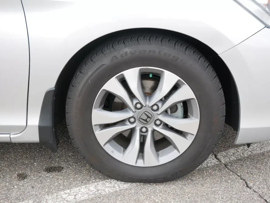 2015 Honda Accord LX photo 1