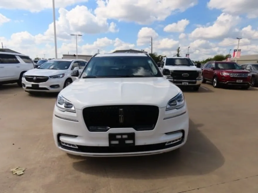 2022 Lincoln Aviator Reserve photo 1