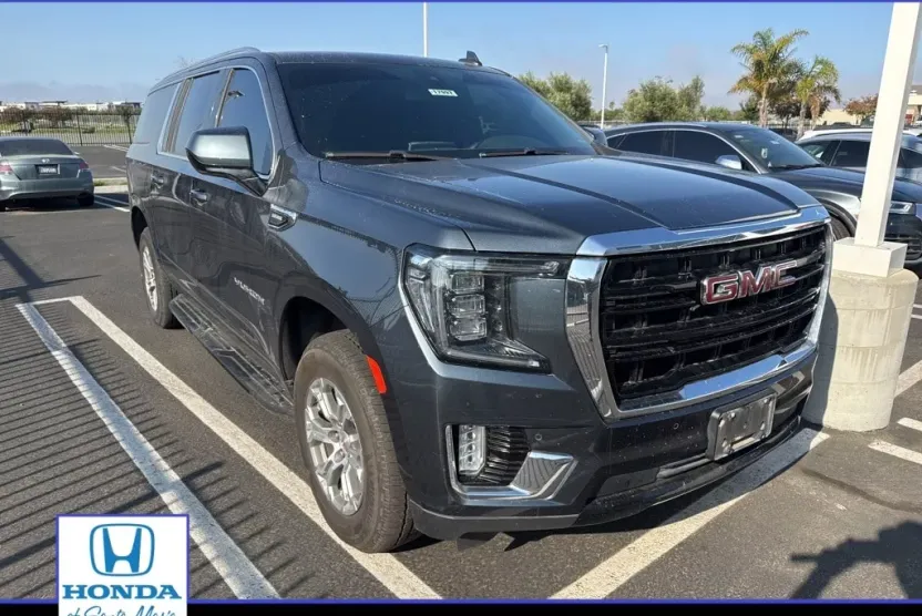 2021 Gmc Yukon XL SLE photo 1