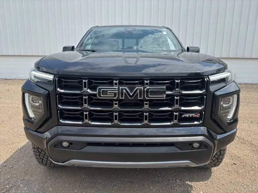 2023 Gmc Canyon AT4 photo 2