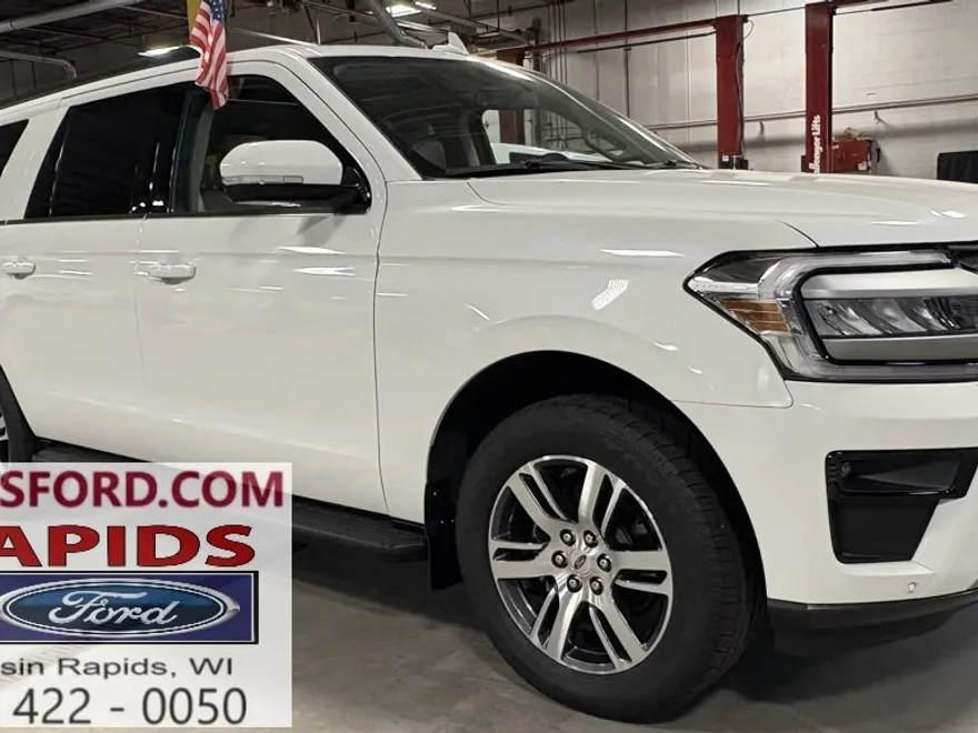 2024 Ford Expedition MAX XLT photo 1