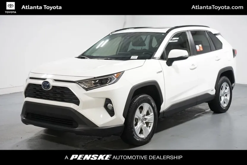 2021 Toyota RAV4 Hybrid XLE photo 1