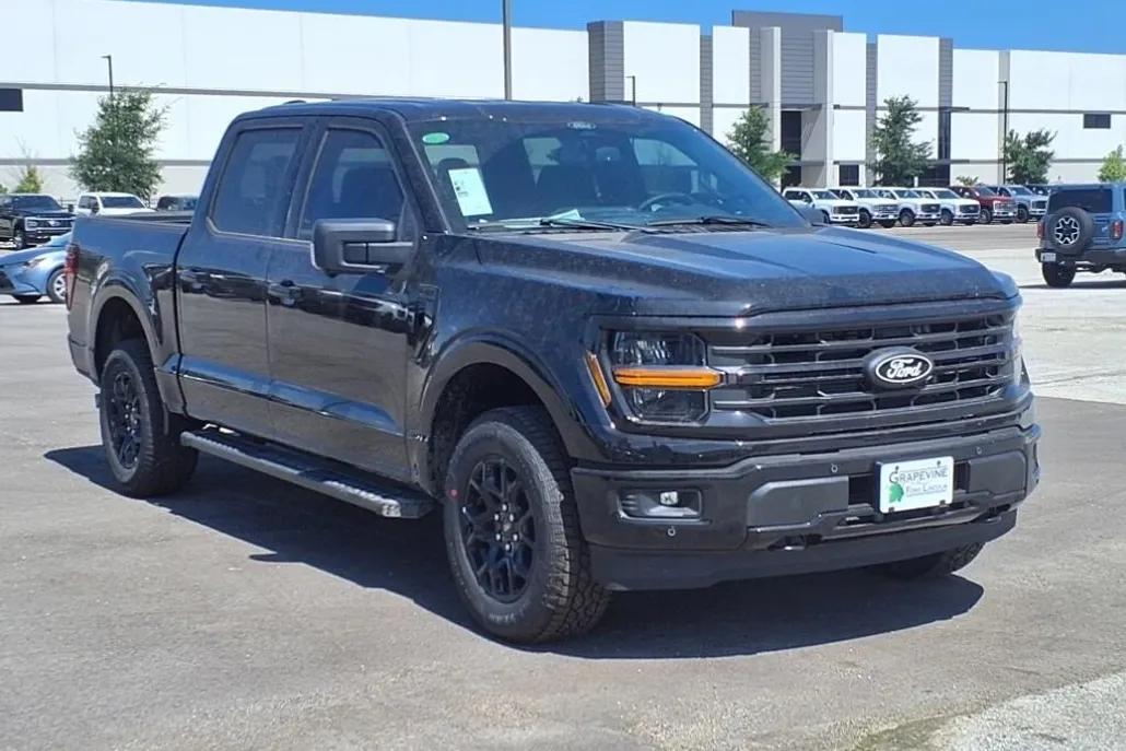 2025 Ford F-150 XLT photo 1