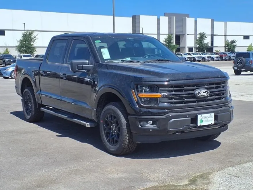 2025 Ford F-150 XLT photo 1