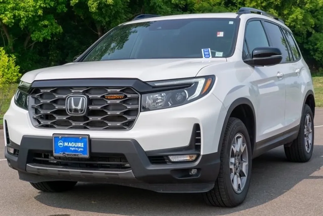 2022 Honda Passport TrailSport photo 1