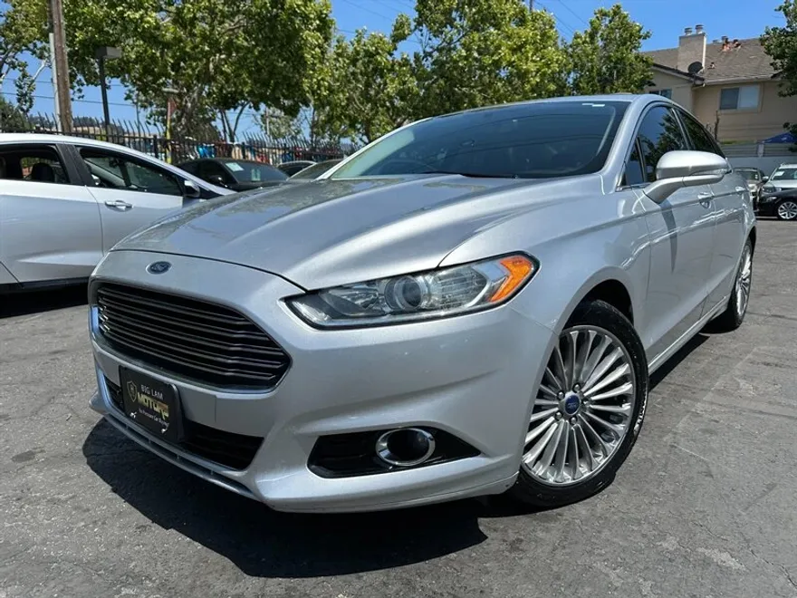 2013 Ford Fusion Titanium photo 1