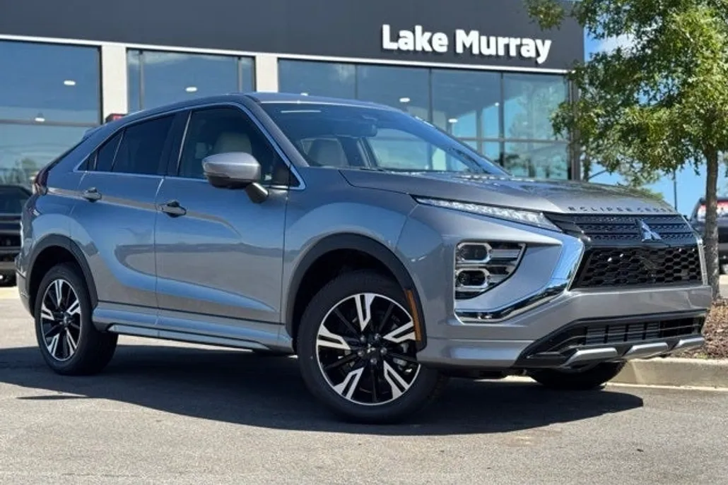 2025 Mitsubishi Eclipse Cross SEL photo 1