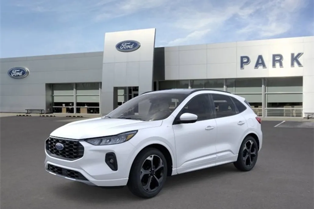 2024 Ford Escape ST-Line Select photo 1