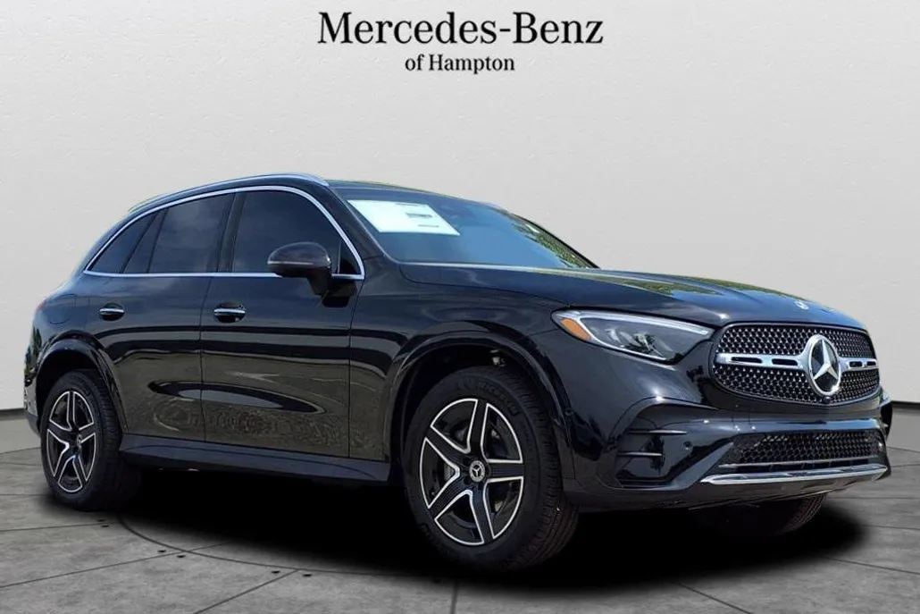2025 Mercedes Benz GLC 300 4MATIC photo 1