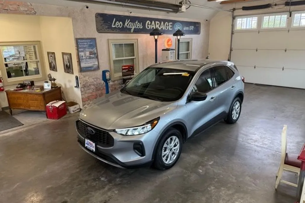 2024 Ford Escape Active photo 1