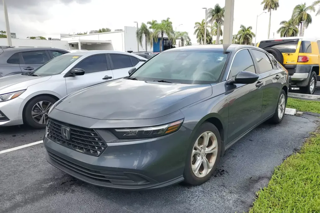 2023 Honda Accord LX photo 1