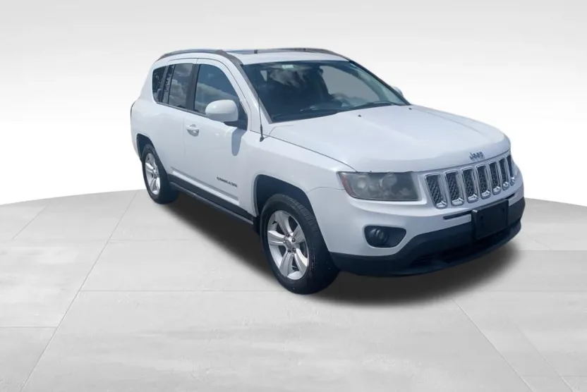 2014 Jeep Compass Latitude photo 1