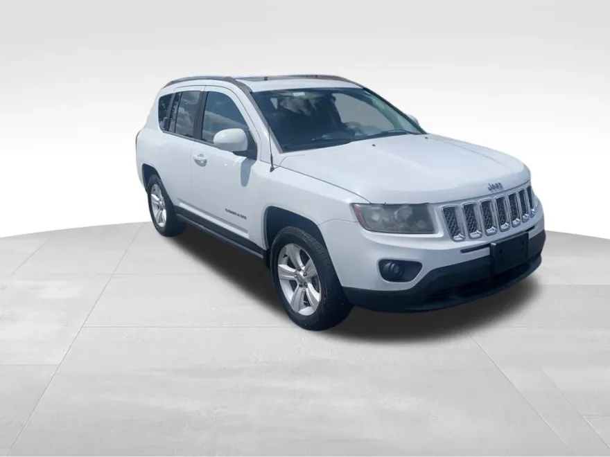 2014 Jeep Compass Latitude photo 1