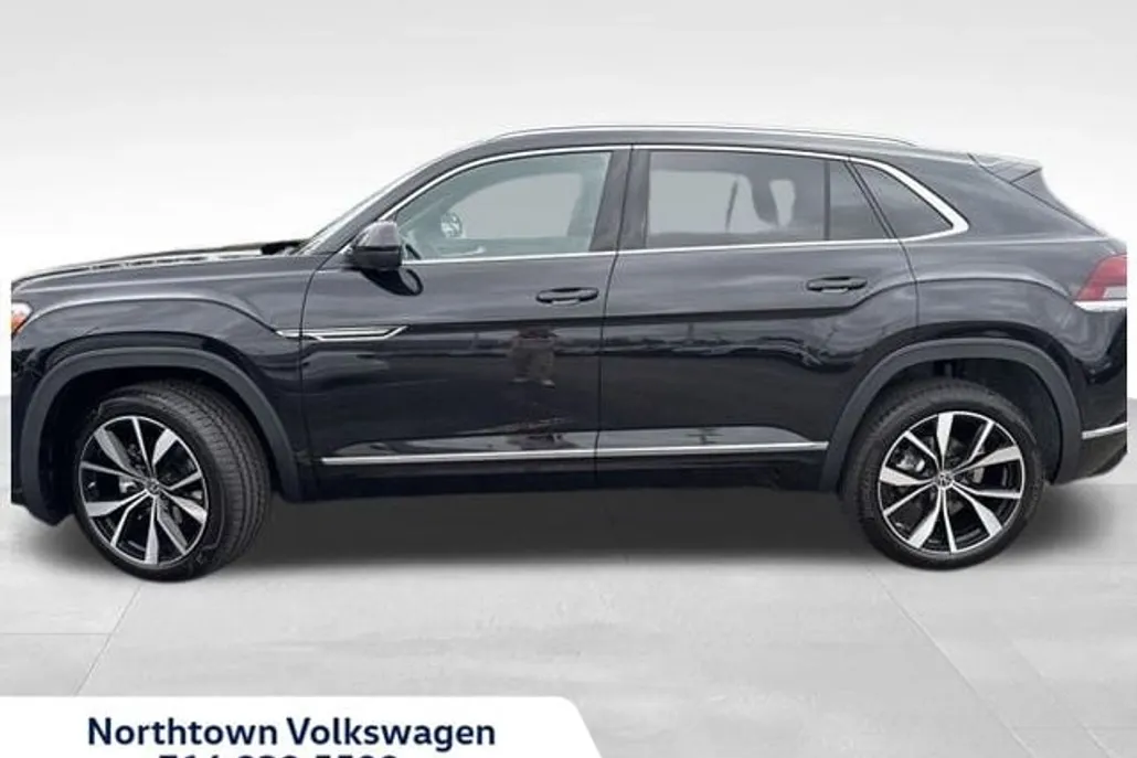 2026 Volkswagen Atlas Cross Sport SEL Premium R-Line photo 1
