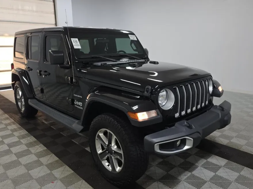 2020 Jeep Wrangler Unlimited Sahara photo 1