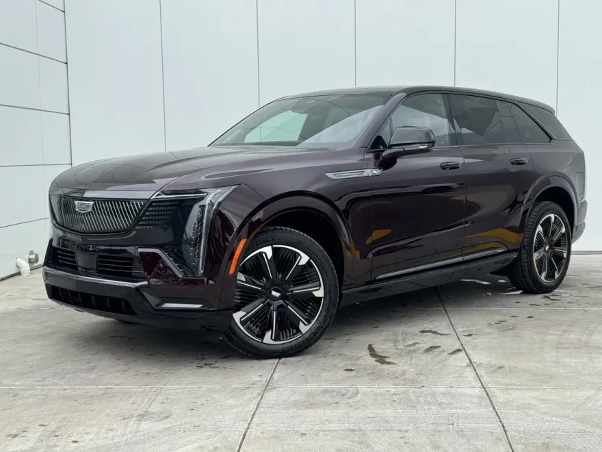 2025 Cadillac Escalade IQ Sport photo 1