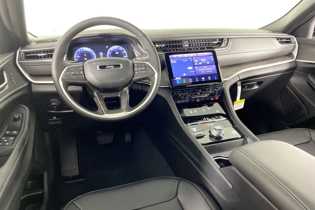 2025 Jeep Grand Cherokee Limited photo 1