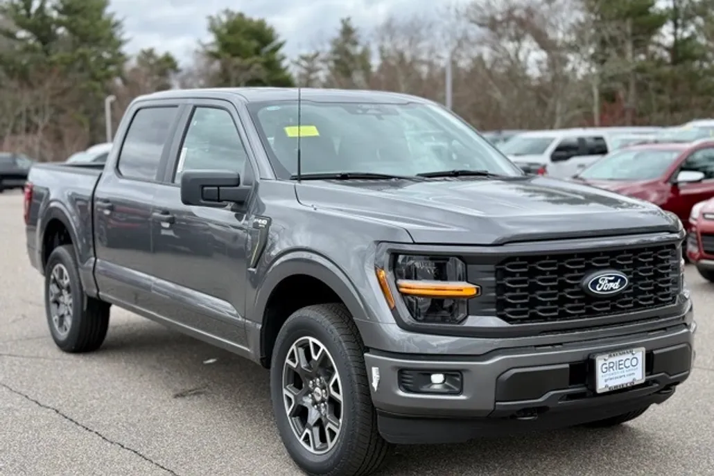 2025 Ford F-150 STX photo 1